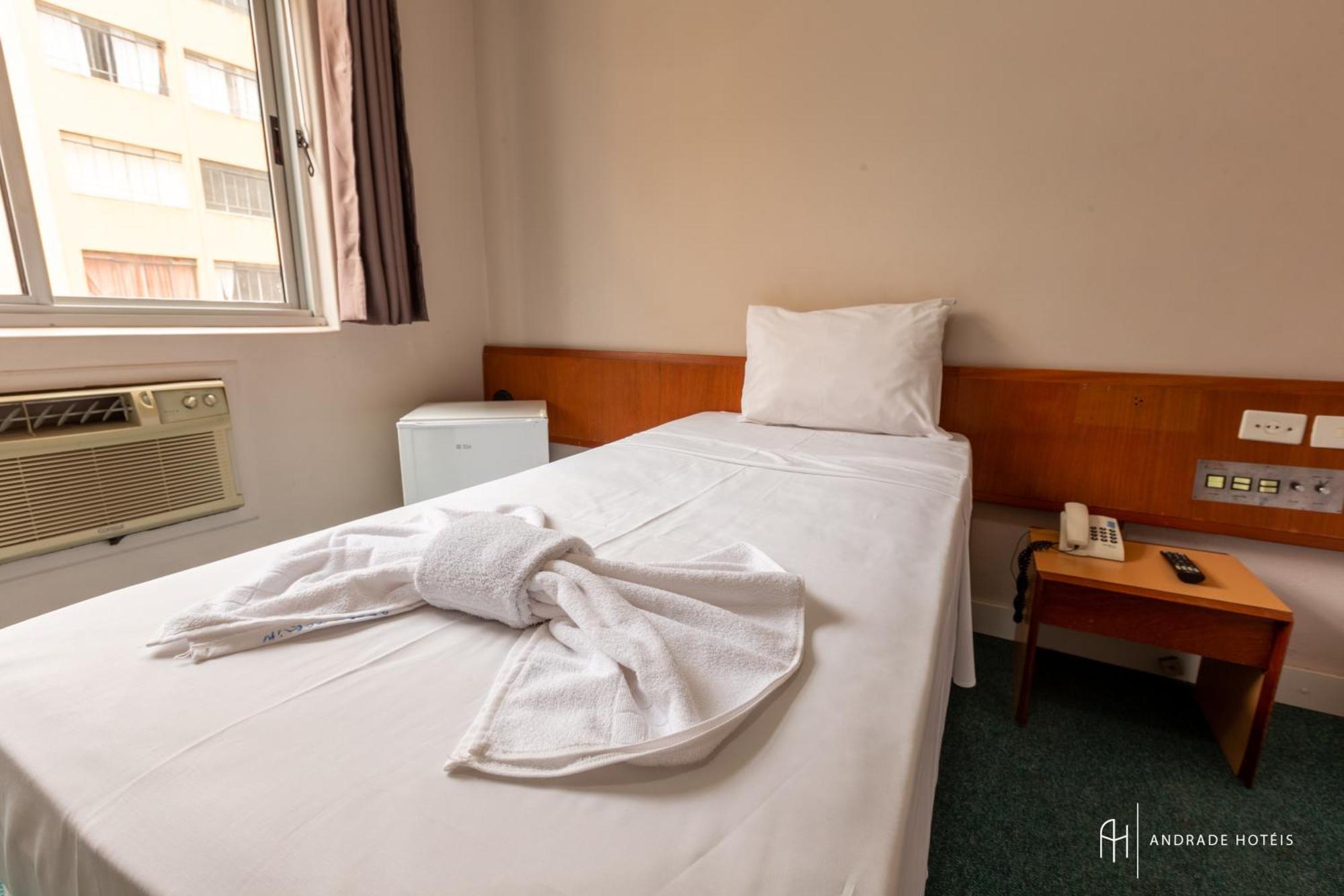 Hotel Rede Andrade San Martin à Curitiba Extérieur photo