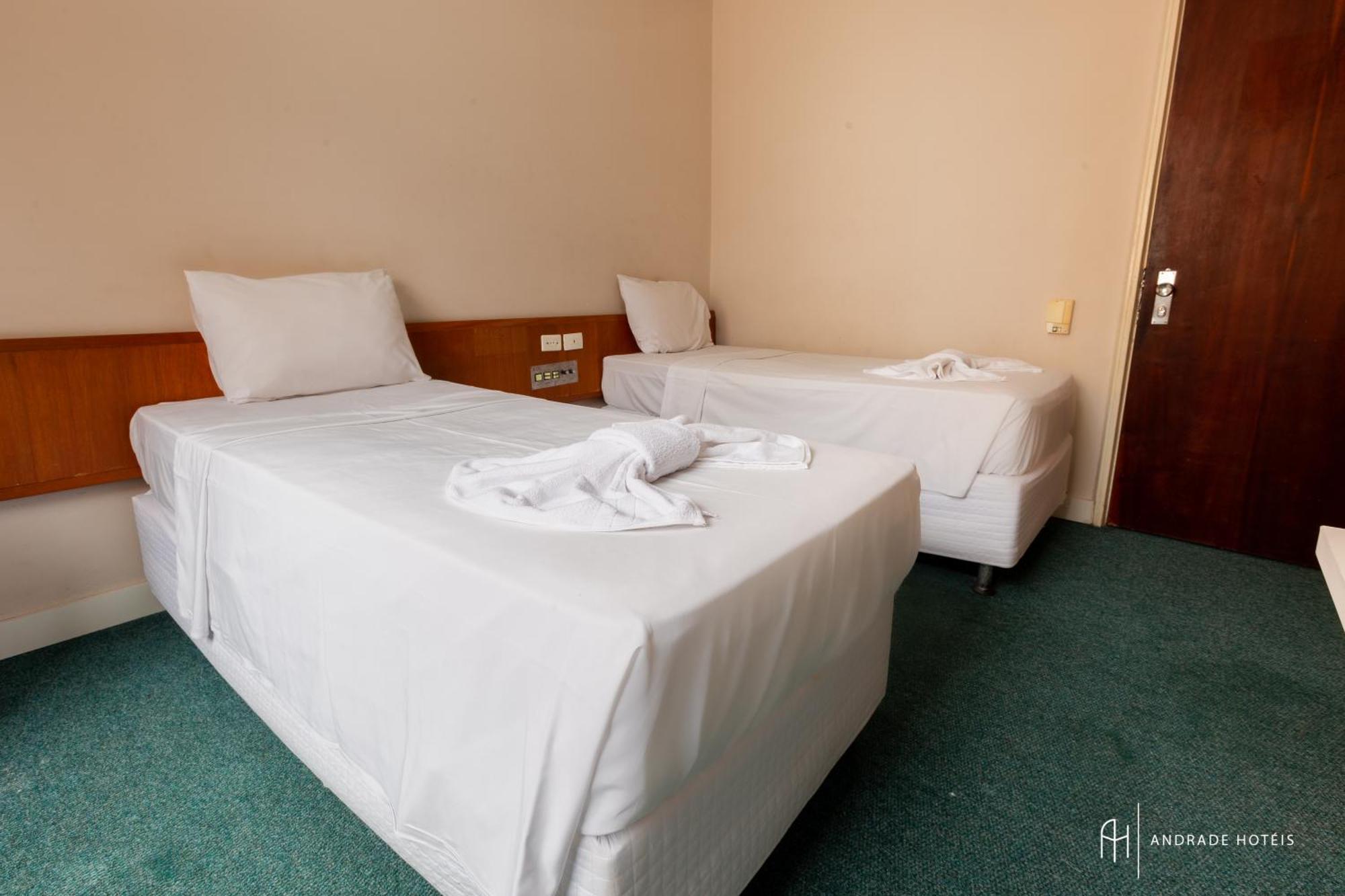 Hotel Rede Andrade San Martin à Curitiba Extérieur photo
