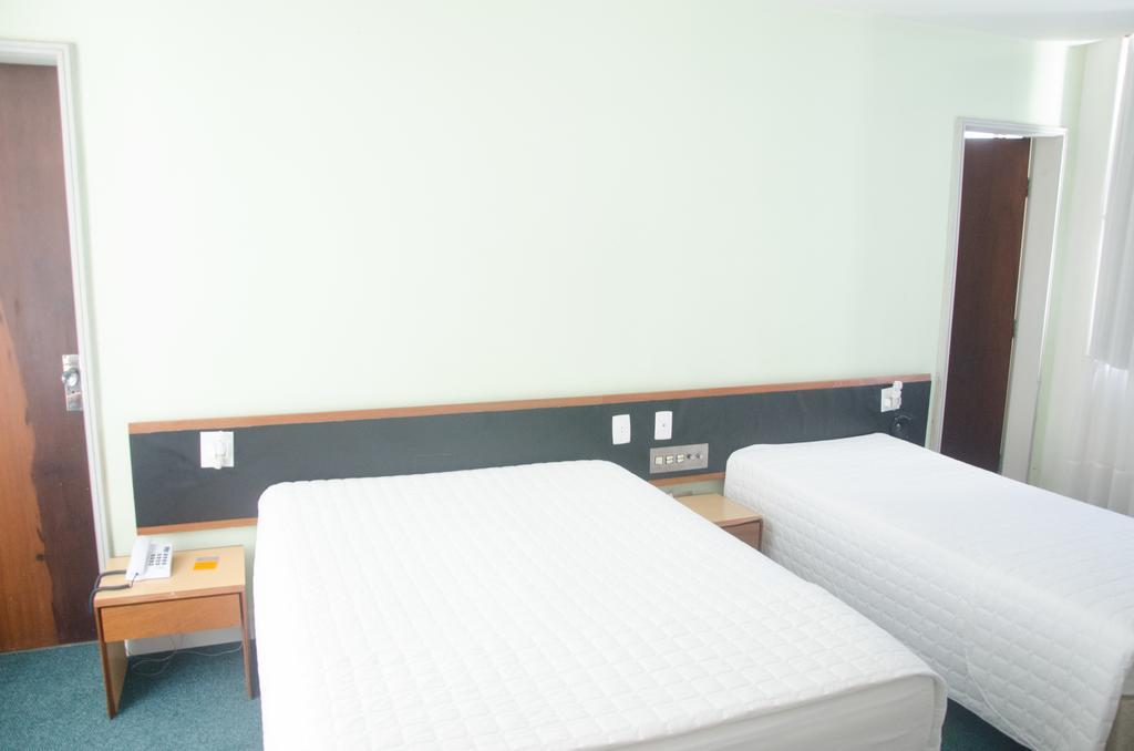 Hotel Rede Andrade San Martin à Curitiba Extérieur photo